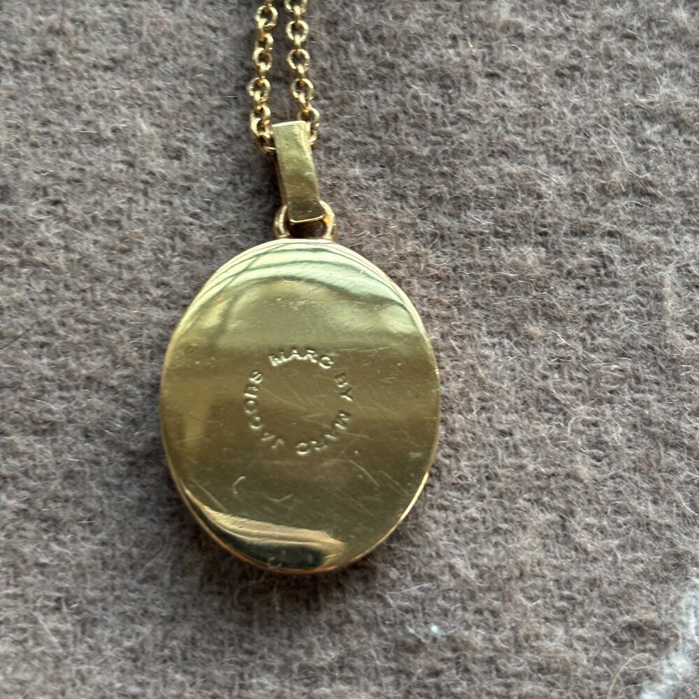 Marc by Marc Jacobs French Bulldog Cameo-style pendant necklace - Picture 4 of 5